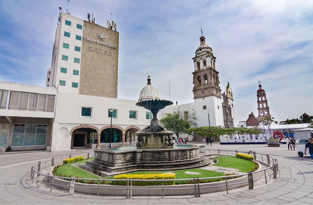Hotel San Francisco Irapuato Business Class Εξωτερικό φωτογραφία