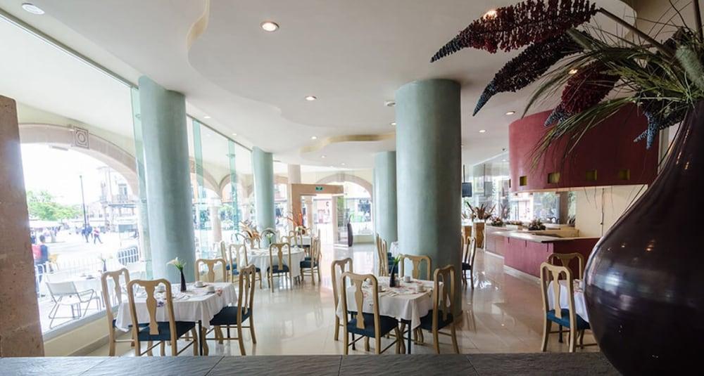 Hotel San Francisco Irapuato Business Class Εξωτερικό φωτογραφία
